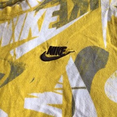 Mens Nike Size Medium Yellow Graphic T-Shirt Rare!