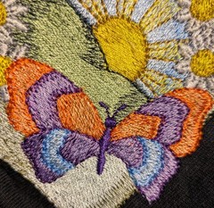 Jerzees Men’sHeavyweight Blend T-Shirt w/ Embroidred Patch Flowers Butterfly 3X