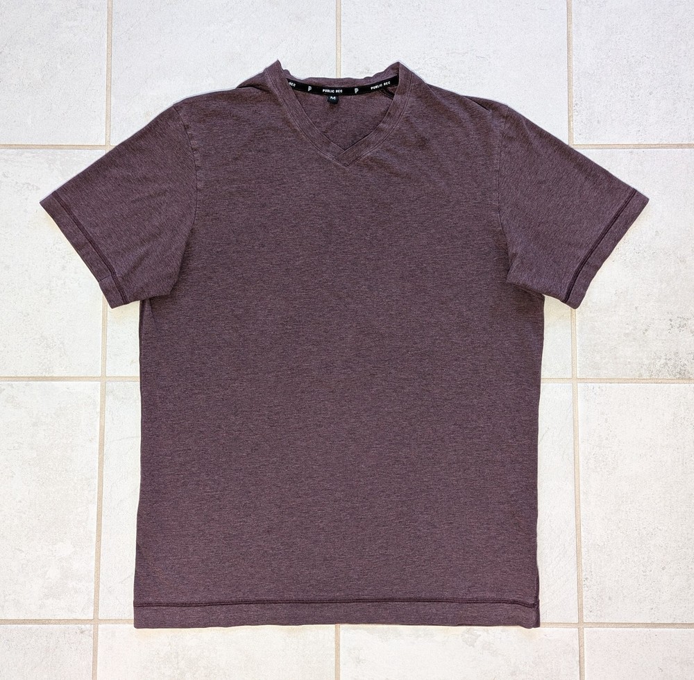 Public Rec Men’s Medium Shirt Burgundy Stretch V Neck Tee Short Sleeve Stretch