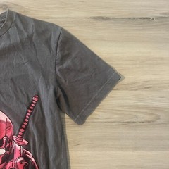 Deadpool Shirt Mens Small Marvel Logo Gray and Red Movie Short Sleeve EUC