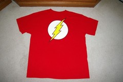 DC COMICS SHAZAM Men’s XL Short Sleeve Red Super Heroes Logo T-Shirt NEVER WORN!