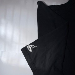 JORDAN MEN FLIGHT ESSENTIALS TEE (BLACK / SAIL) Size L, Relaxed Fit.