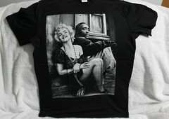 TUPAC SHAKUR MARILYN MONROE LEGENDS 2PAC HIP HOP RAPPER LEGEND T-SHIRT SHIRT