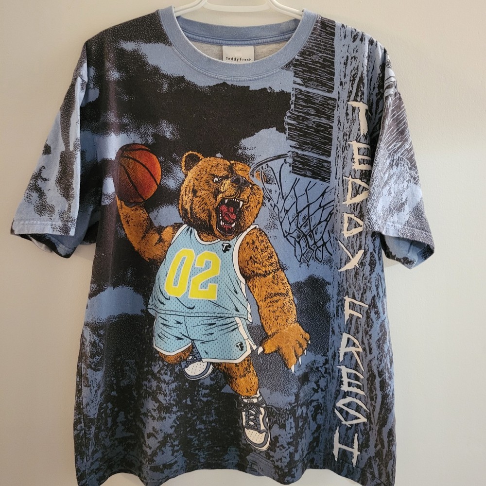 Teddy Fresh Basketball AOP Short Sleeve T-Shirt Men’s Size Large