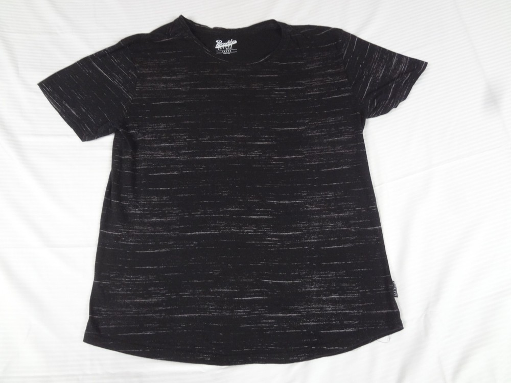 BROOKLYN CLOTHING CO BLACK GRAY LARGE T-SHIRT K411