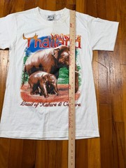 Deadstock Sawasdee Thailand Elephant & Baby Land of Nature & Culture Graphic M