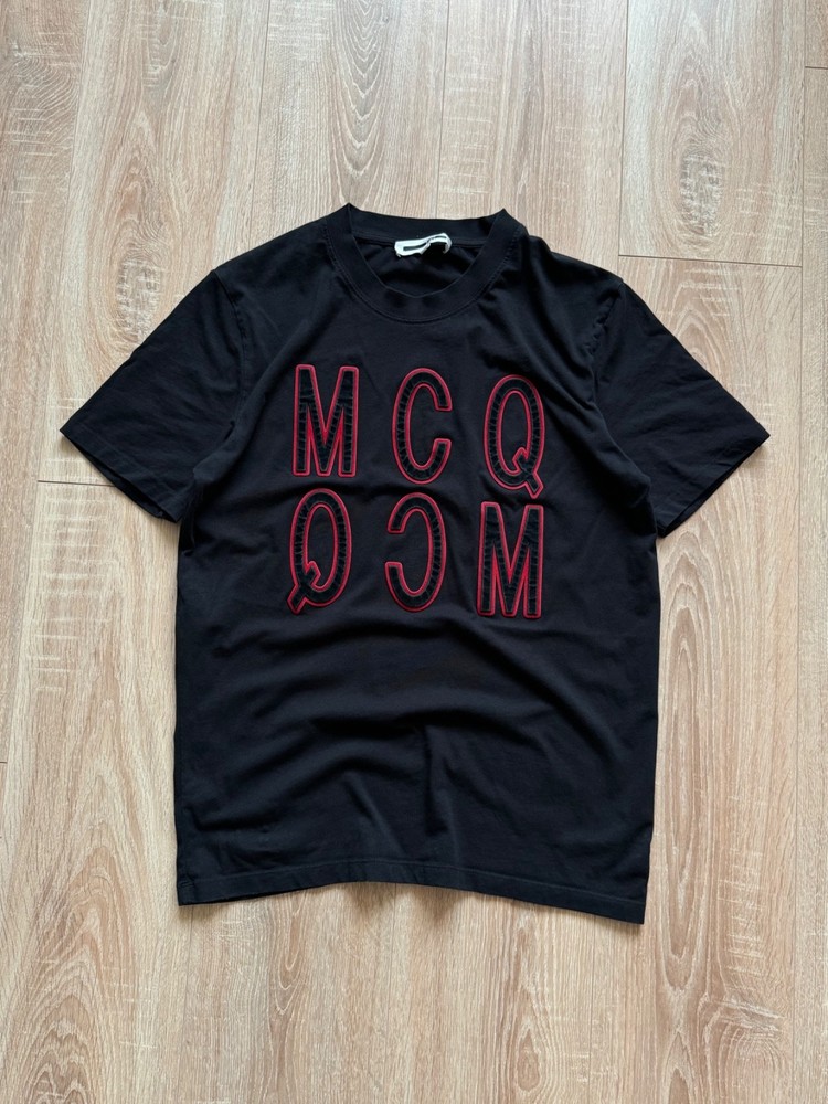 MCQ Alexander McQueen Men’s Black Flocked Logo Graphic T-Shirt Red Outline Sz L