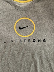 Nike Livestrong mens Size small tee gray tshirt Lance Armstrong Cancer Research