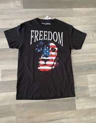 BROOKLYN VERTICAL Freedom Men’s T-Shirt Medium Lion Red White and Blue Cotton