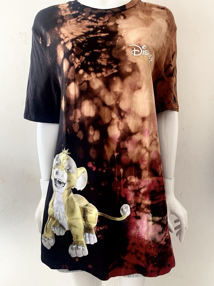 Simba Volcano 100 Year Anniversary Graphic Tye-Dye T-Shirt Large