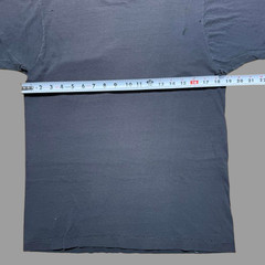 Vintage 80s Blank Minimalist Distressed Single Stitch Pocket T-Shirt – Large