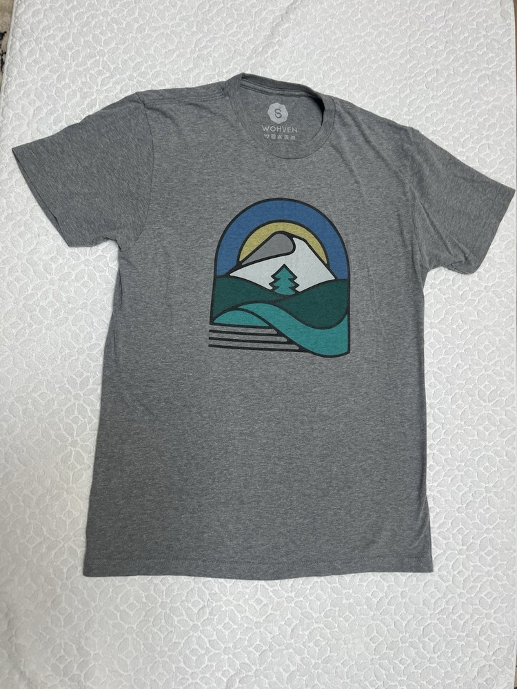 Woven grey T shirt vintage vibes Size small Short Sleeves Men’s