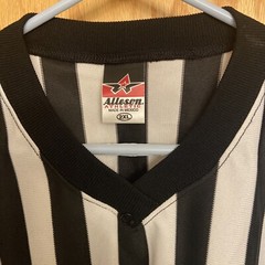 Alleson Athletic Men’s V-Neck Referee Striped Shirt in Size 2XL – Pre-Owned