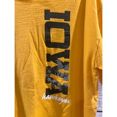Gildan Iowa Hawkeyes T Shirt Mens Large Yellow Gold NCAA Collegiate Graphic Tee