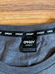 Oakley T-Shirt XL 3D Logo Tee with Sci-Fi Back Print Charcoal Grey Streetwear