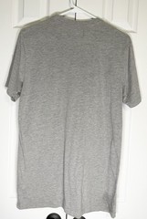 Beautiful Giant Men’s Hungarian Rag Rug Print Patch Pocket T-Shirt Size Medium