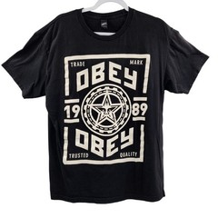 OBEY Black & White Graphic T-Shirt 1989 Trademark Trusted Quality Men’s Size L