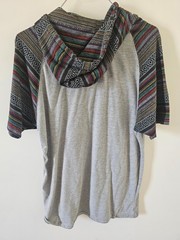 Beautiful Giant Hoodie Mens Large Gray Pullover Aztec Print Soft Lightweight