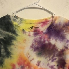 Vintage Hand tie-Dyed T-Shirt Adult Sz S Hanes 100% Cotton multicolor hippie