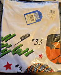 Market Studios Classic Cuts Tee White Graphic Print Mens Size Medium