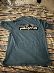 Patagonia Men’s M Blue Cotton Crew Neck Short Sleeve Logo Graphic T-Shirt