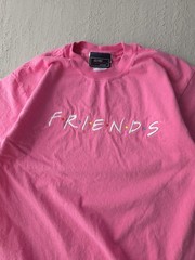 Vintage 2000s Friends NBC Store Pink Embroidered T-shirt TV Promo M