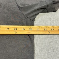 Buttercloth T-Shirt Mens M Gray Henley Short Sleeve Jersey Cotton Stretch Pocket