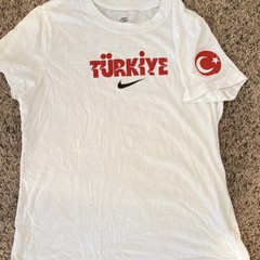 Nike Turkey Graphic Print Logo White Crew Neck Short Sleeve T-Shirt youth M