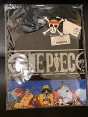 Glitter “ONE PIECE” T-Shirt – Officially Licensed – See Size in Description