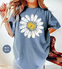 Vintage Daisy Graphic T-shirt, Distressed Floral Wildflower Tee T-Shirt