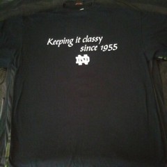Notre Dame St. Patrick’s Day Irish Tux Suit Vintage Large L T-Shirt