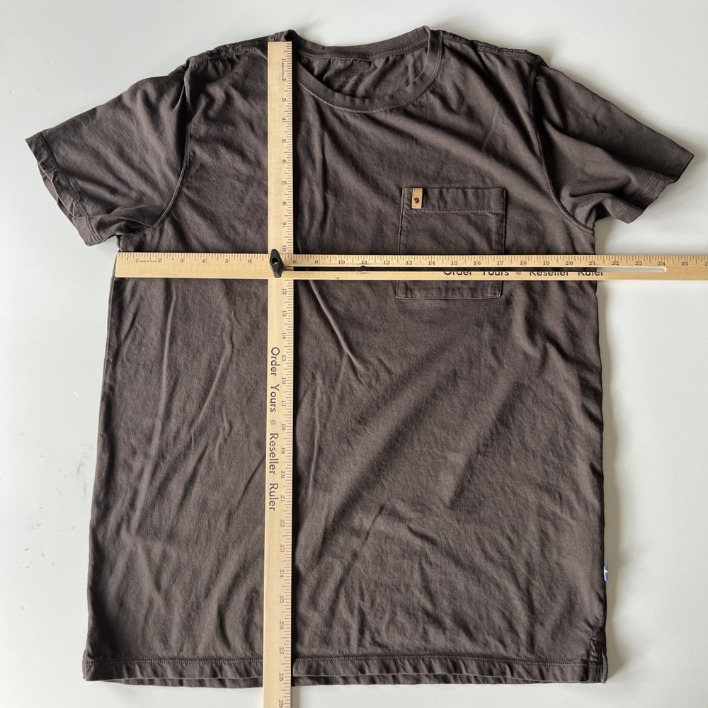Fjallraven T Shirt Men’s XL Brown Short Sleeve Crew Neck Cotton Ovik Pocket Tee