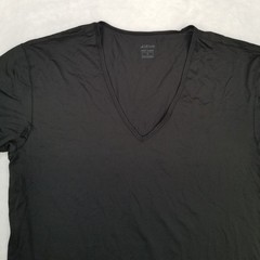 UNIQLO AIRism Men’s Small Black Stretch T-Shirt V-Neck Short Sleeve Casual