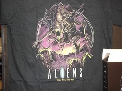 Fright Rags Aliens XL Shirt Box Set with Lobby Cards, Sticker, Weyland Folder