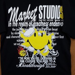 MARKET STUDIO Shirt Mens Medium Black Pullover Crew Smiley Greatness T-Shirt