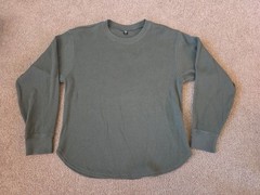 Uniqlo Gray Waffle-Knit Thermal shirt Scoop Hem Size M