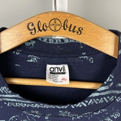 VTG Anvil Allover Gecko Print T-Shirt Size XL Navy Blue Turquoise Crewneck USA