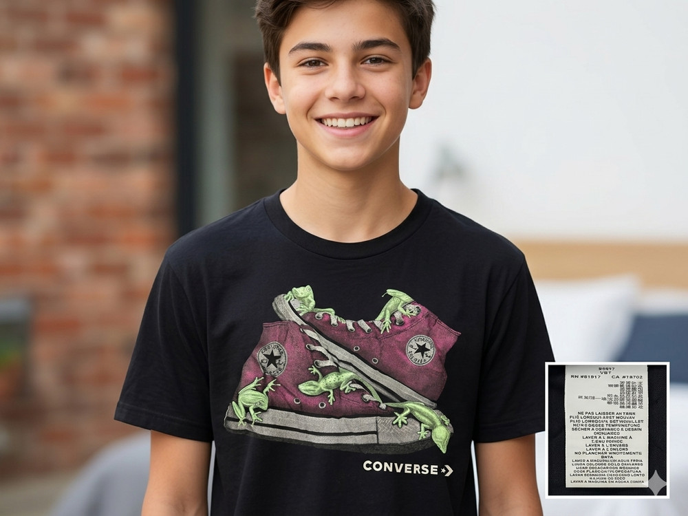 Converse Boys T-Shirt Black Lizard Gecko Sneakers Graphic Tee Size Medium 10-12