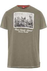 D555 Comfortable Men’s Quality Fashion Tab Branding T-shirt with Round Neck