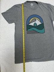 Woven grey T shirt vintage vibes Size small Short Sleeves Men’s