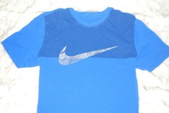 Men’s Nike Blue/Silver Foil Swoosh Graphic T-shirt (Medium)