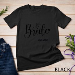 Bride Est. 2024 Bridal Wedding Matching Gifts Woman T-Shirt Unisex T-shirt