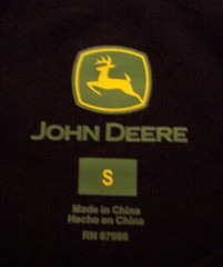 JOHN DEERE Tractors Deer T-Shirt MEN’S SMALL NEW Black