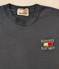 Vtg 90s Tommy Hilfiger Embroidered Lowercase Spellout Black Tee Shirt Large