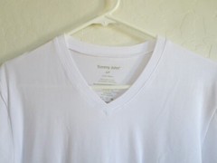 TOMMY JOHN MEN’S SLIM FIT V-NECK UNDERSHIRT, WHITE, SMALL, NWOT