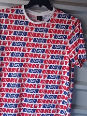Oakley Shirt Mens Medium Red Blue Allover AOP USA Custom Fit Graphic 90s Vintage