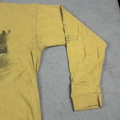 American Wildlife Grey Wolf Shirt Mens Extra Large Yellow Long Sleeve Graphic