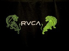 RVCA Loungewear Men’s T Shirt Size XL Black Tiger Logo