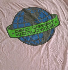 Obey Quality Dissent T-Shirt Men’s Large Purple Earth Logo Graphic Worldwide Tee