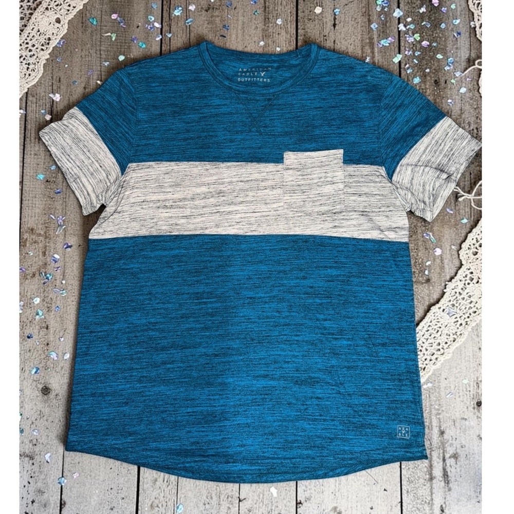 American Eagle – Mens Blue Colorblock Pocket Short Sleeve tshirt – Size L